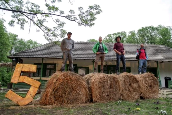 În finala de la "Ferma Vedetelor: au rămas Augustin, Vica, Dan şi George