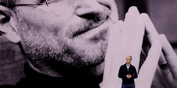 Tim Cook CEO-ul Apple vorbeşte în timpul unui eveniment special la Teatrul Steve Jobs din campusul Apple Park în Cupertino California FOTO Guliver Gettyimages Justin Sullivan