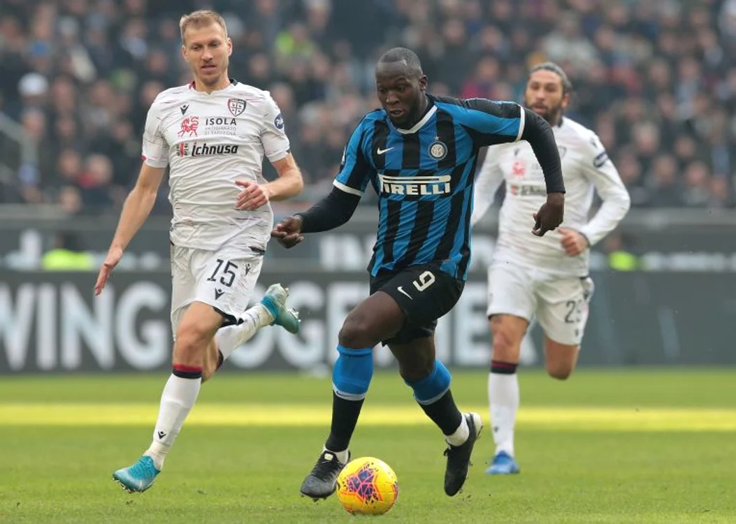 
    Lukaku a jucat toate cele 90 de minute în egalul cu Cagliari, scor 1-1Foto: Guliver/ GettyImages  