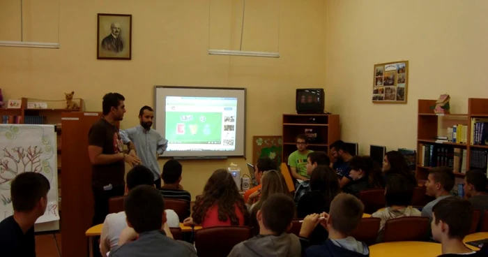 Elevii au fost atenţi la cele discutate