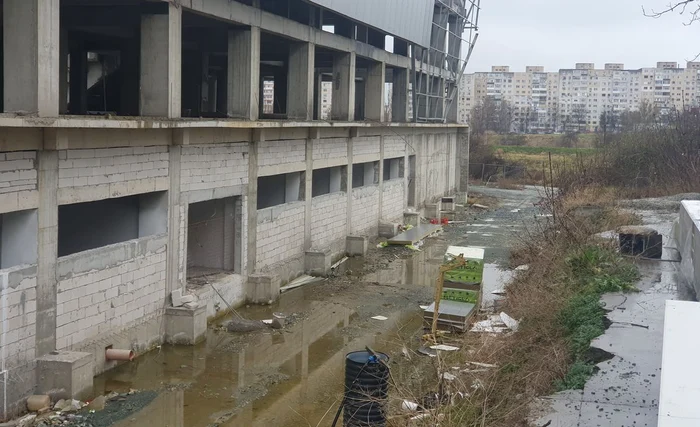Imagini exterioare sălii  FOTO GSP