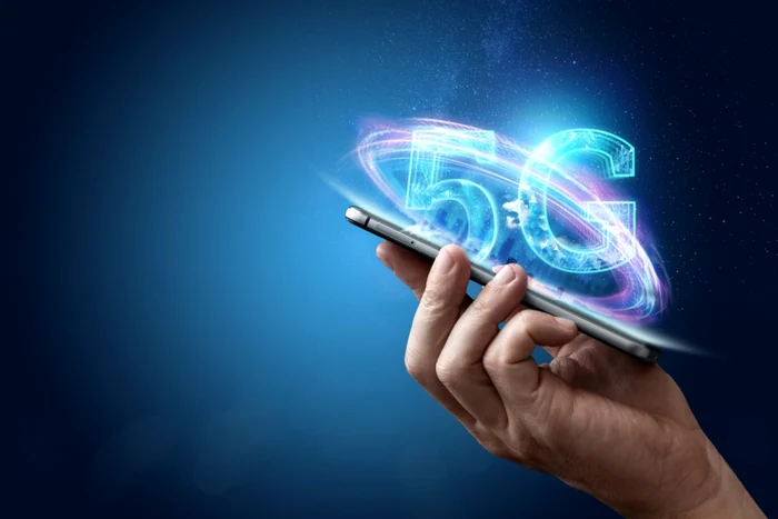 Smartphone 5g. FOTO Shutterstock