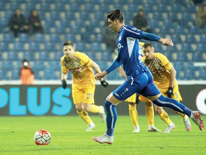 
    Săpunaru a fost cel mai bun om al celor de la Pandurii în victoria cu Petrolul, marcând un gol şi reuşind o pasă de golFoto: Sportpictures.eu  