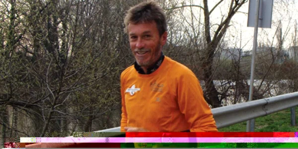 Până azi, Serge a alergat 274,9 de maratoane şi peste 11.000 de kilometri cu o medie de 72 de km zilnic