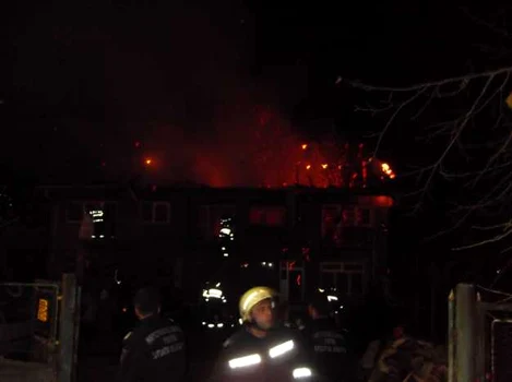 incendiu la o casă din turnu severin FOTO Corina Macavei