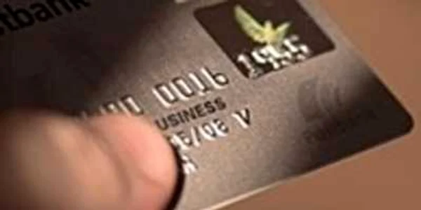 Cardul este folosit de către arădeni şi pentru plata taxelor şi impozitelor 