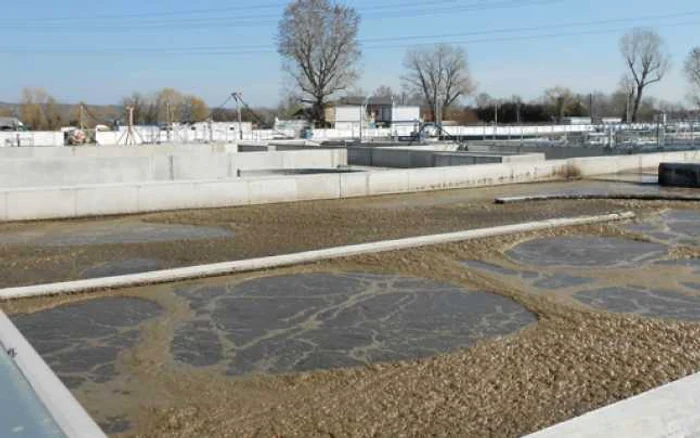 Reabilitarea şi extinderea reţelelor de apă şi canalizare s-a realizat în proporţie de 99,4% la Târgovişte