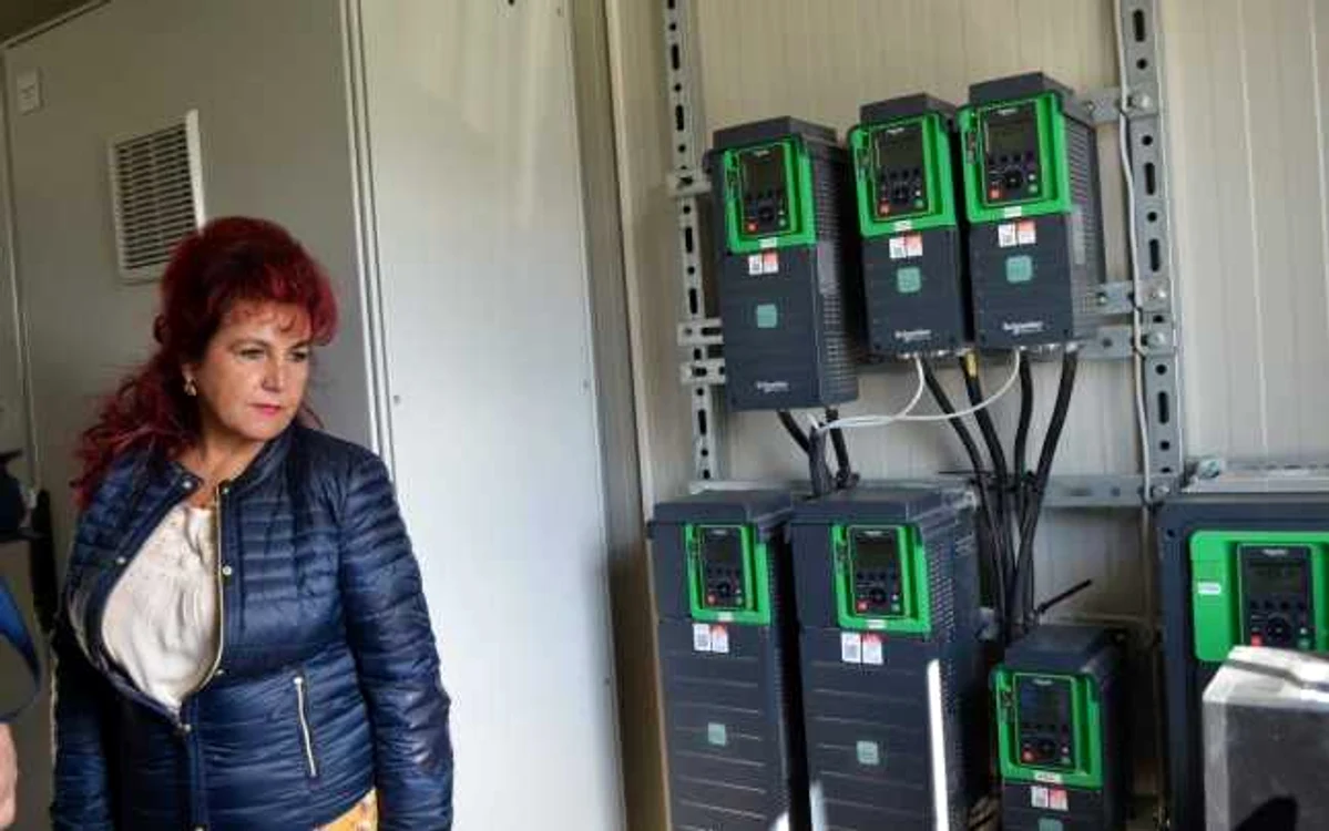 Primarul Gabriela Tulbure, la deschiderea staţiei Foto: Primăria Seini