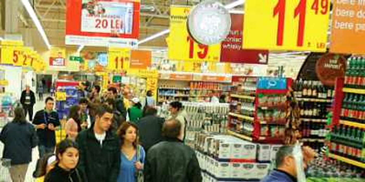 În ultima zi a săptămânii, marile magazine realizează 13%  din vânzări, adică 15 milioane de euro 