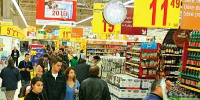 În ultima zi a săptămânii, marile magazine realizează 13% din vânzări, adică 15 milioane de euro
