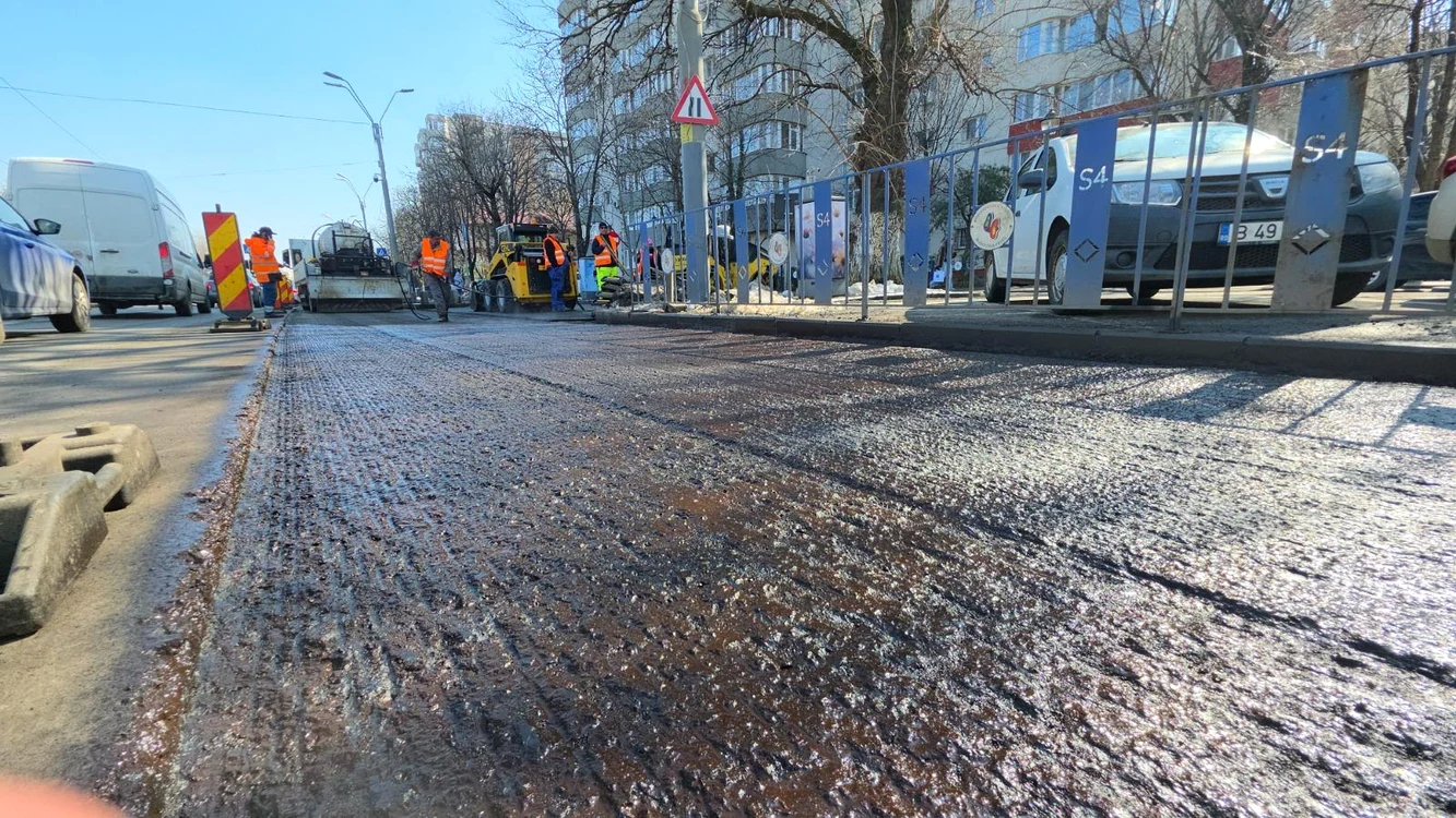 Gropile au fost astupate. FOTO Primăria Sectorului 4