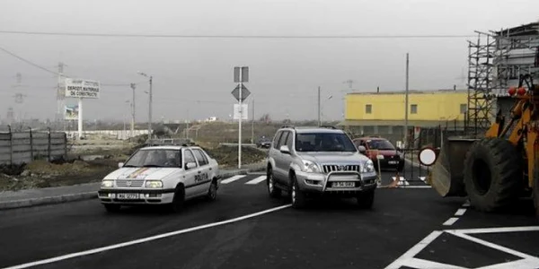 Noul drum va fluidiza traficul pe Calea Bucureşti. FOTOArhivă.