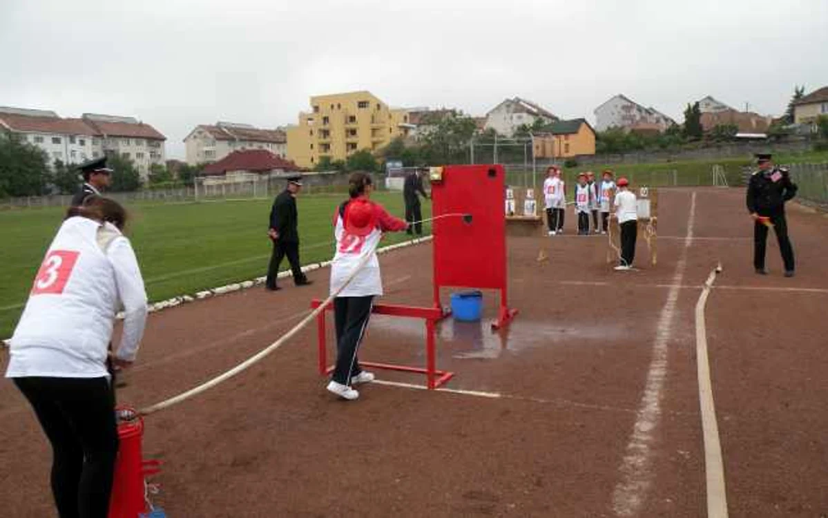 Cele cinci echipaje au fost supuse unei probe teoretice şi la două probe practice FOTO ISU