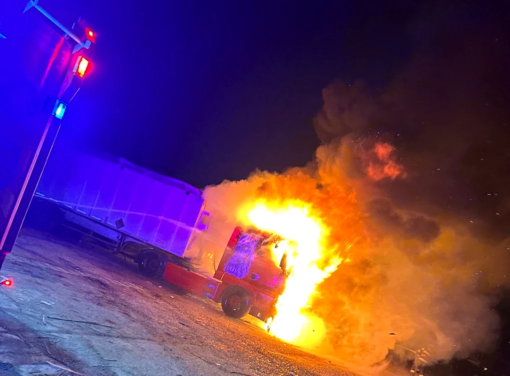 Flăcările au provocat mari daune FOTO ISU Neamț