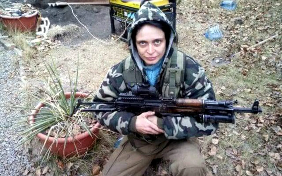 Baghera este o lunetistă de origine sârbă care luptă în Donbas din anul 2014