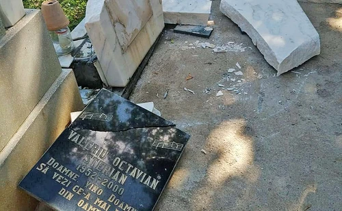 Așa arată mormântul artistului care a murit în urmă cu 18 ani