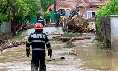 inundatii pompieri case afectate jpeg
