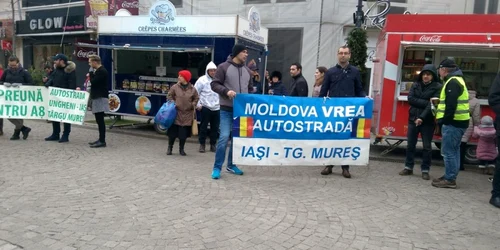 Protest pentru Autostrada A8