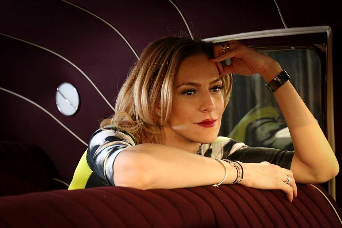 5 roxana ciuhulescu operata jpg jpeg