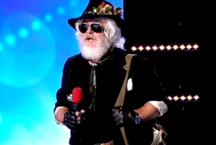 Bătrânul a reuşit să primească patru de ''DA' la ''Românii au talent''Foto: captură Pro Tv