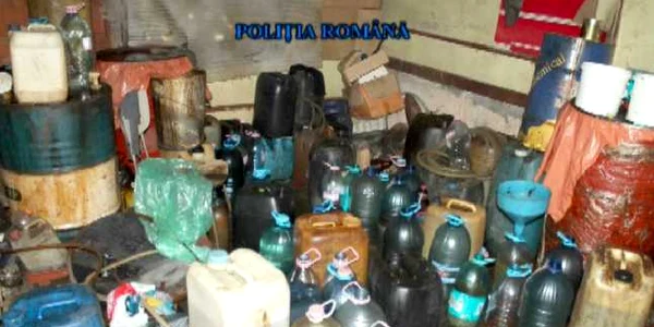 percheziţii hoti petrol
