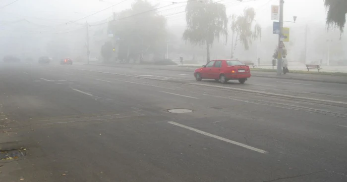 Cinci judeţe se află sub avertizare de cod galben de ceaţă FOTO Adevărul