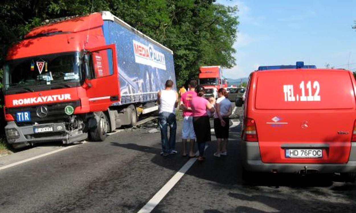 Accident pe DN7, la Burjuc.