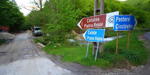 drum piatra rosie foto daniel guta adevarul