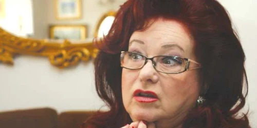 Stela Popescu, o poveste de succes începută într-un sat din Basarabia şi continuată pe scenele bucureştene