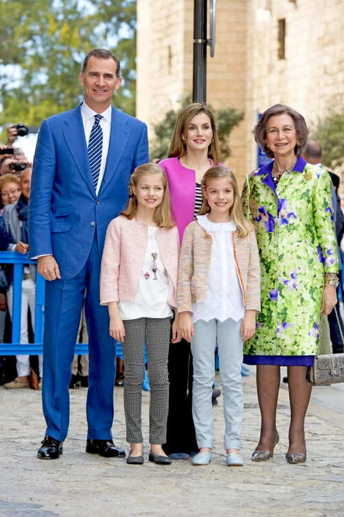 familia regala spaniola hepta 2338632 jpeg