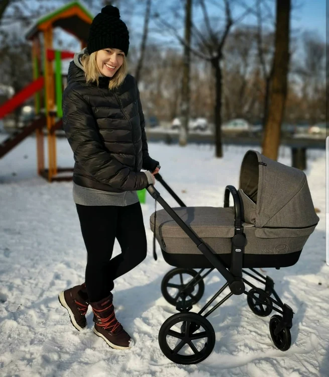 Feli adoră rolul de mămică