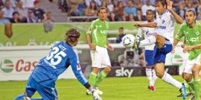 Raul (la minge) a înscris singurul gol al echipei sale în ultima etapă