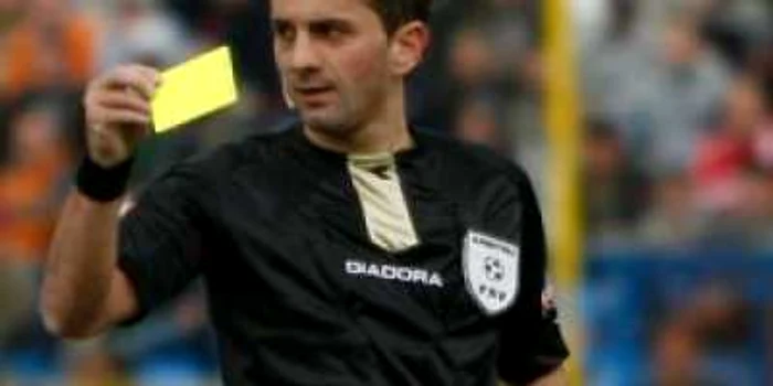 Colţescu va conduce la centru meciul dintre Oţelul şi CFR