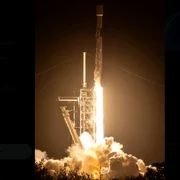 O rachetă Falcon 9 a trimis două sonde către Lună Foto Spacex jpg