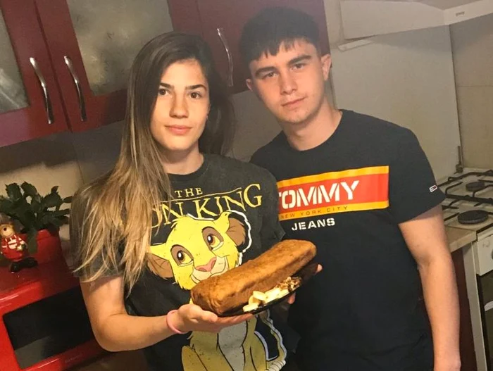 Cristina Cozma și Robert Jitaru au făcut prima prăjitură din viața lor