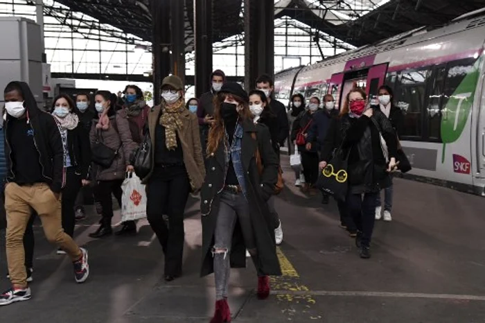 
    Aglomerație mare în gara St. Lazare, unde ajung trenurile din suburbiile Parisuluiaffoto: AFP  