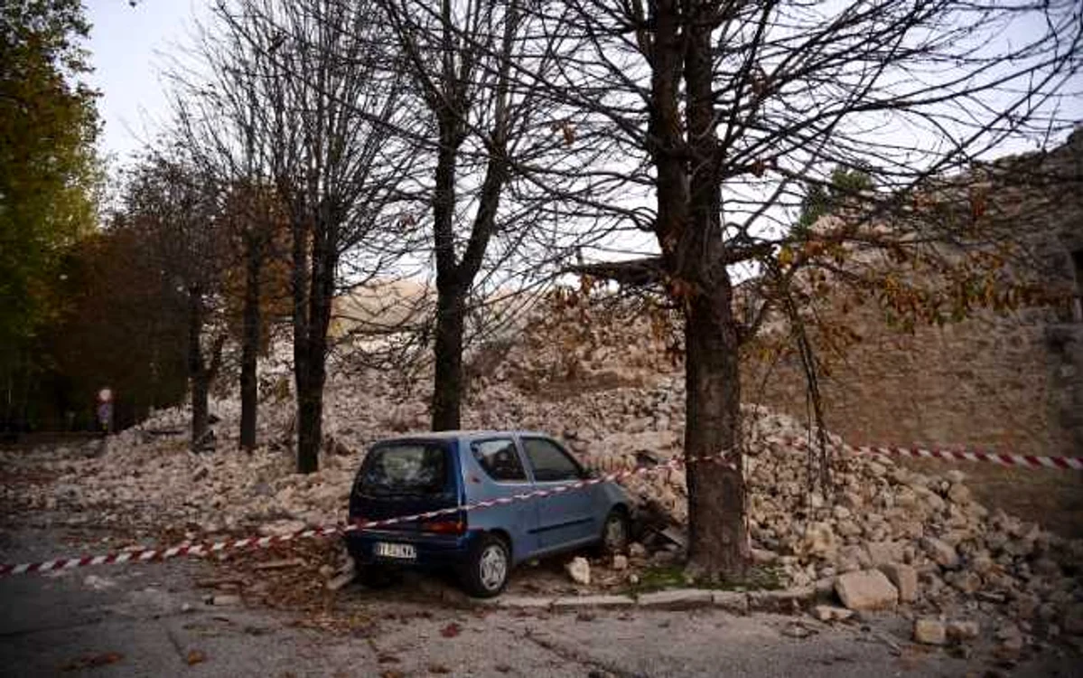 Pagubele produse de cutremurul din Italia FOTO AFP
