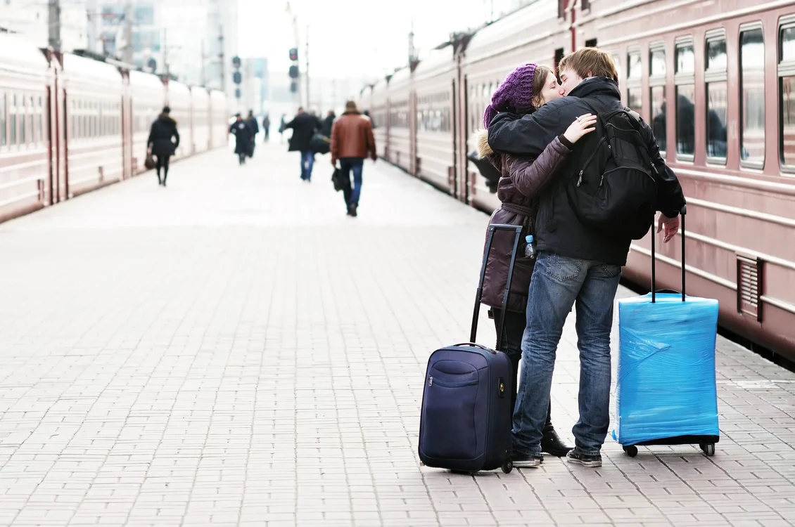 
    Îndrăgostiții au reduceri la tren dacă pleaca în vacanță de Valentine's Day sau de Dragobete Foto: Shutterstock  
