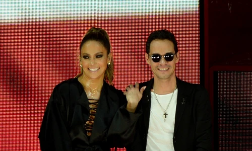 Jennifer Lopez & Marc Anthony Gets Loud For Hillary Clinton At GOTV Concert in Miami jpeg