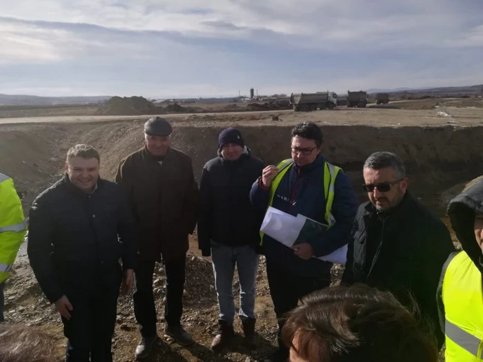 Imtalnirea autorităţilor cu locuitorii din Rădeşti