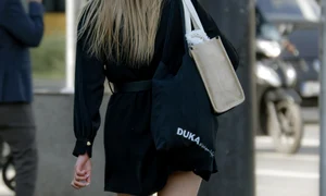 surprising media woman pixabay jpg