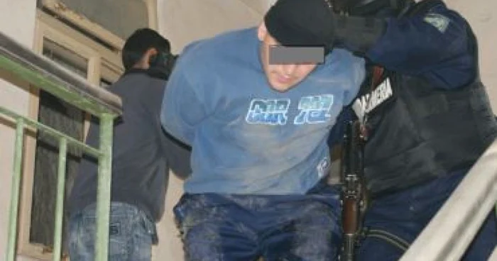 Râmnicu Vâlcea: Zece turbulenţi au fost amendaţi de jandarmi şi poliţişti, „Adevărul la minut”