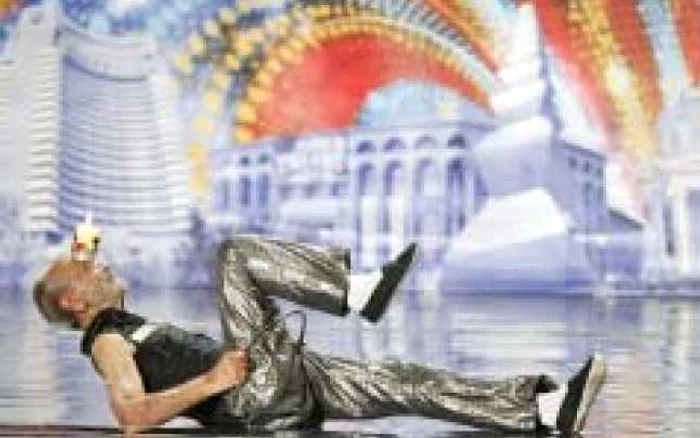 Florian Cîrpaci, contorsionist la 82 de ani p Foto: pro tv