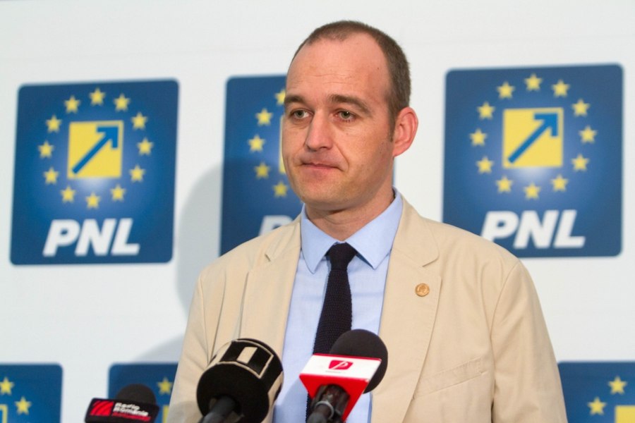 Vîlceanu și Pecingină, excluși din grupul PNL al Camerei Deputaților  