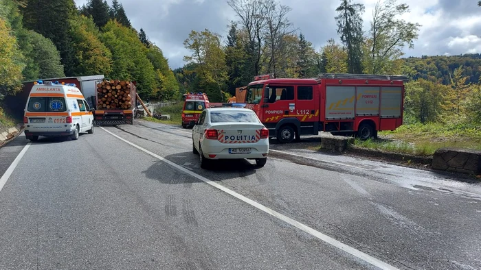 Traficul rutier a fost blocat pe ambele sensuri FOTO ISU Neamț