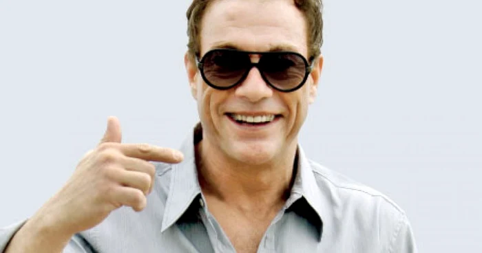 În prezent, Jean-Claude Van Damme se recuperează în Belgia, ţara sa natală