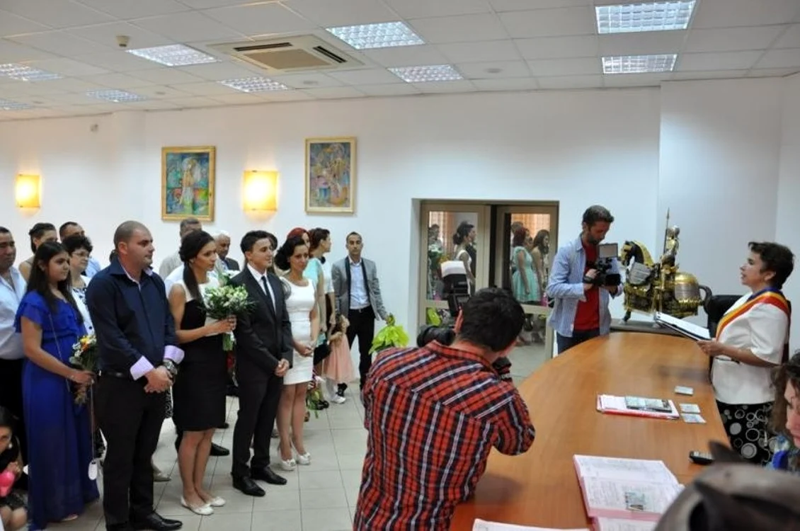 În sectorul 2 s-a înregistrat record de cununii în ultima zi a lunii august. FOTO PS2
