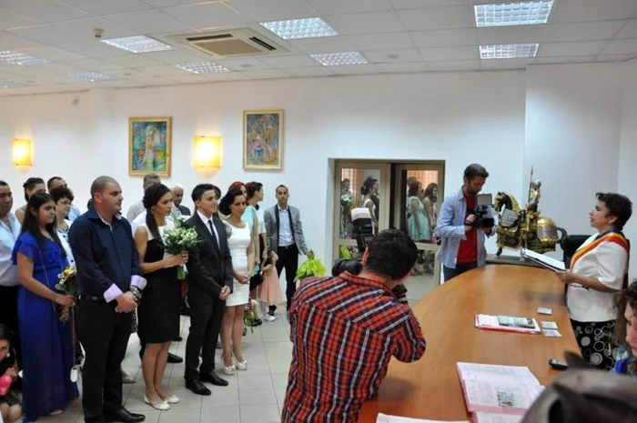 În sectorul 2 s-a înregistrat record de cununii în ultima zi a lunii august. FOTO PS2