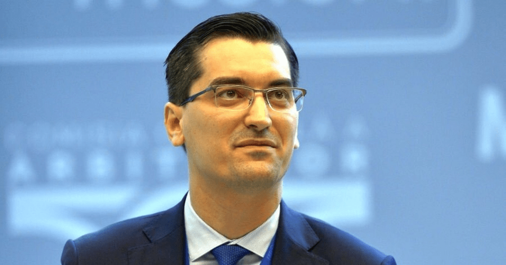 Răzvan Burleanu, amenințat de Mititelu. Olteanul, atacuri în cascadă la adresa șefului FRF