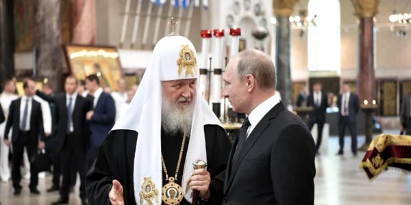 Vladimir Putin si Patriarhul Kirill al Moscovei FOTO AFP